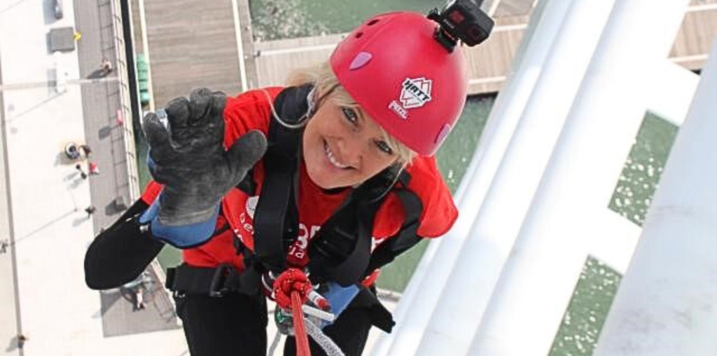 Jayne Connery abseiling